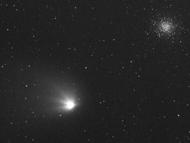 Comet Hale-Bopp Passes M14