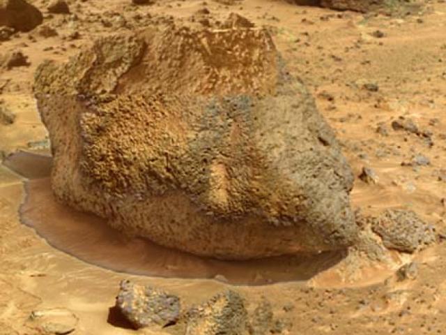 Yogi Rock on Mars