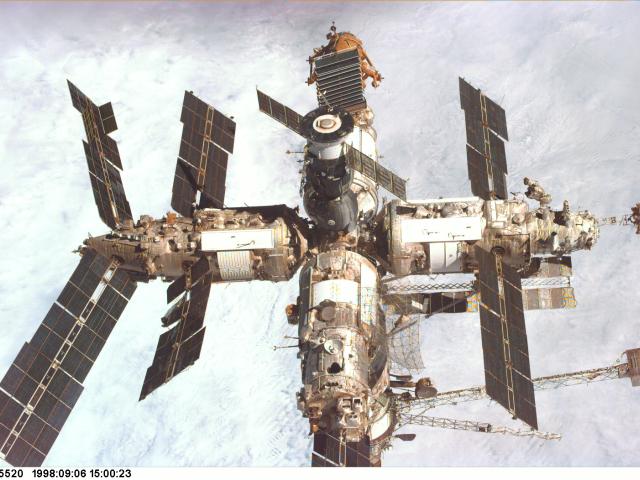 Mir Above