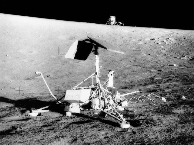 Apollo 12: Surveyor 3 and Intrepid