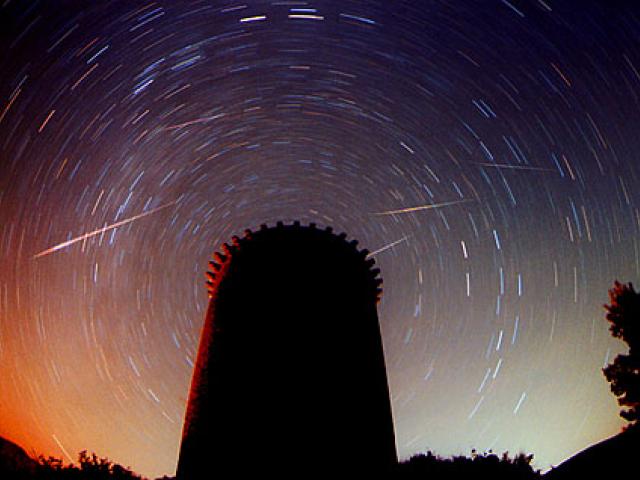 Leonids Above Torre de la Guaita