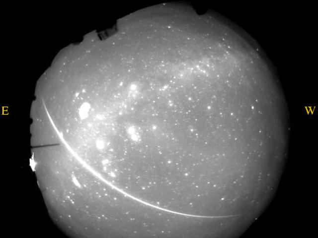 A 2001 Leonids Meteor Shower Fireball