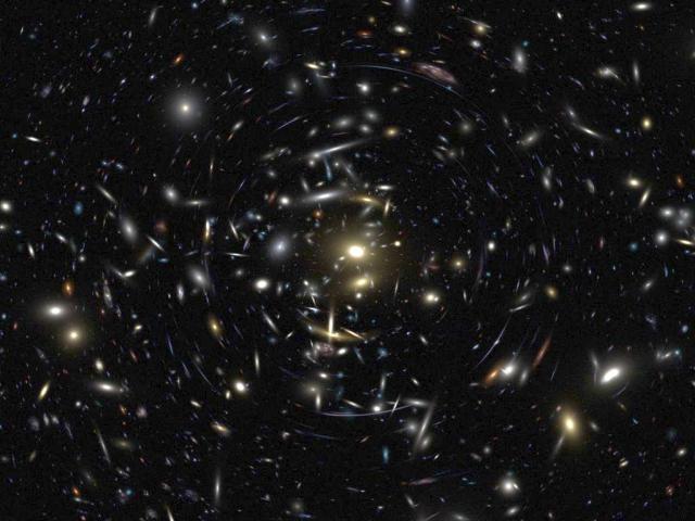 Simulated Galaxy Cluster View