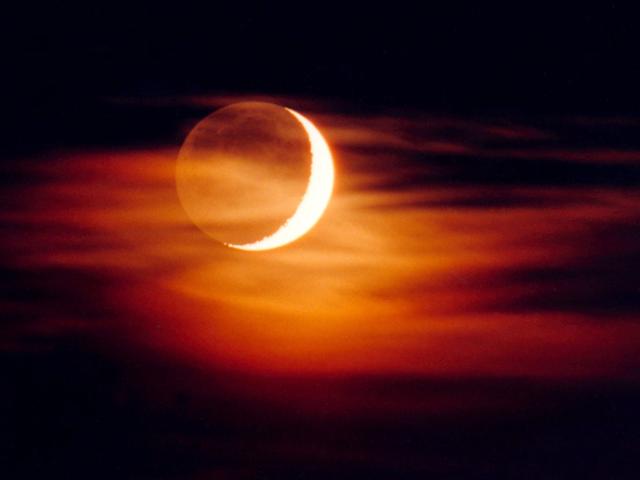 The Old Moon in the New Moon’s Arms