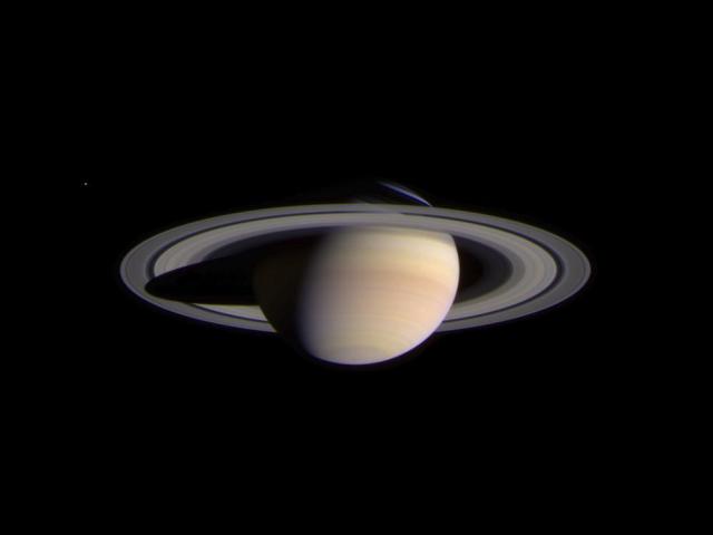 Cassini Closes in on Saturn