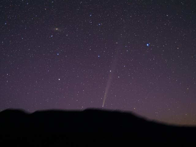 Comet Bradfield Rising