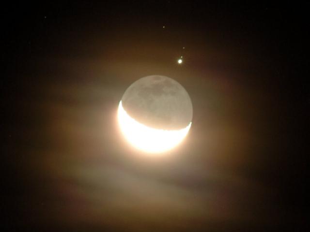 Jupiter and the Moon’s Shadowed Horizon