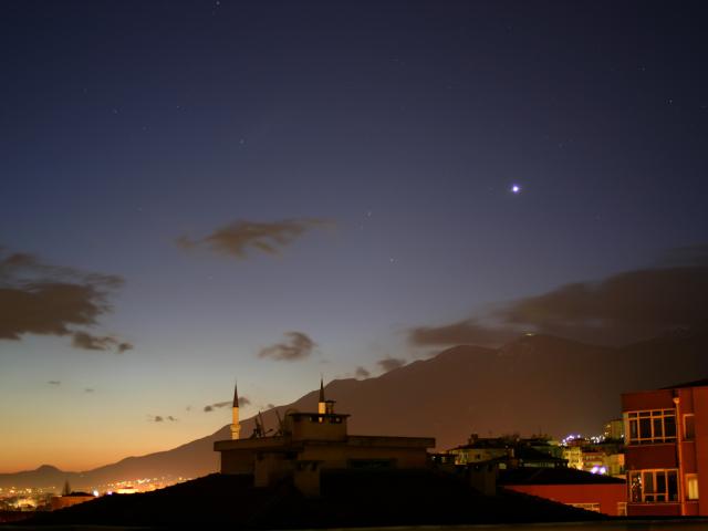 Venus and Comet Pojmanski