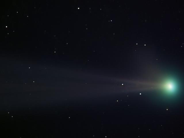 Colors of Comet Pojmanski