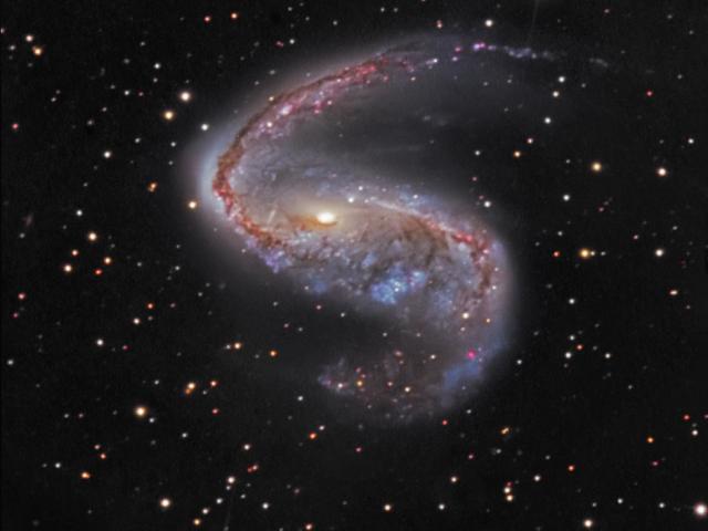 NGC 2442: Galaxy in Volans