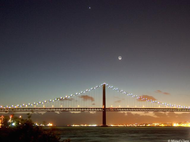 Lisbon Moonset