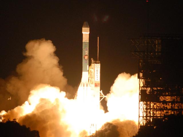 Phoenix Rises Toward Mars