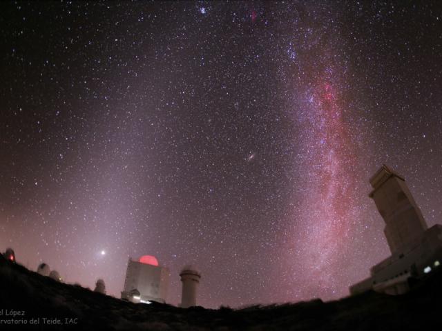 Zodiacal Light Vs. Milky Way