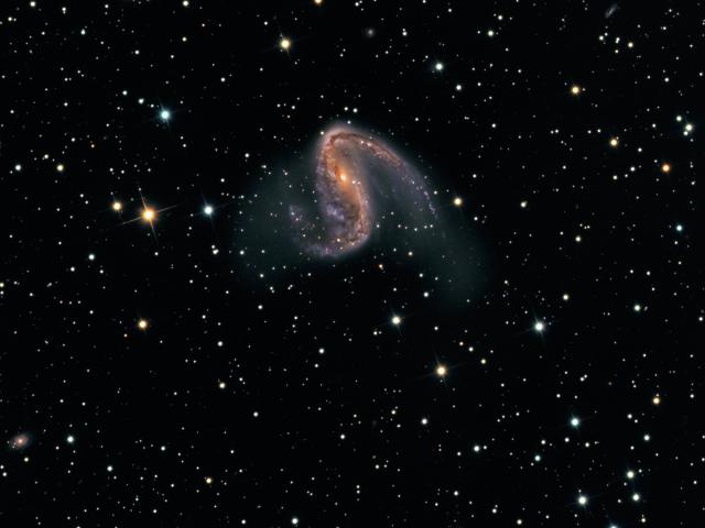 NGC 2442: Galaxy in Volans