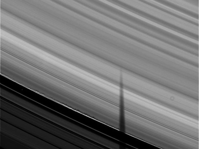 Jagged Shadows May Indicate Saturn Ring Particles