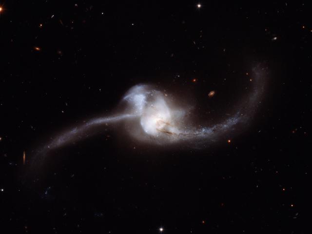 NGC 2623: Galaxy Merger from Hubble