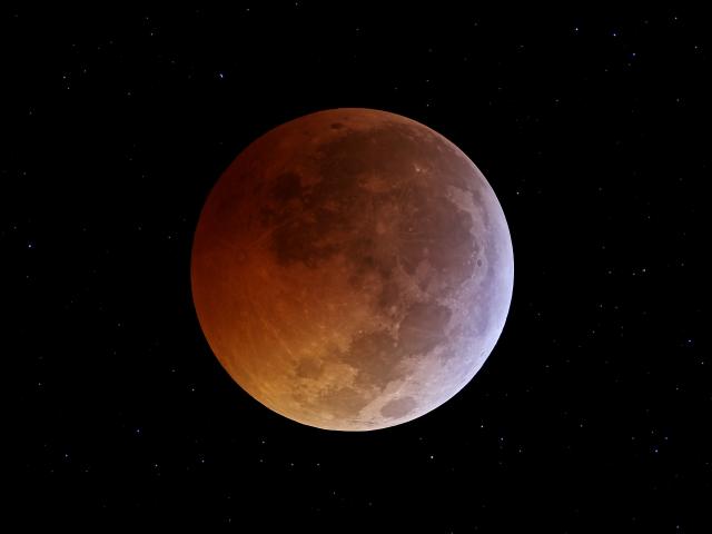 The Solstice Moon s Eclipse