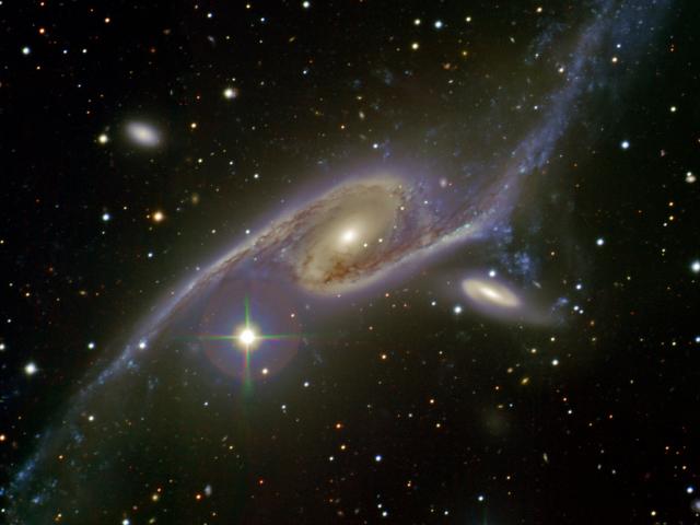 Giant Galaxy NGC 6872