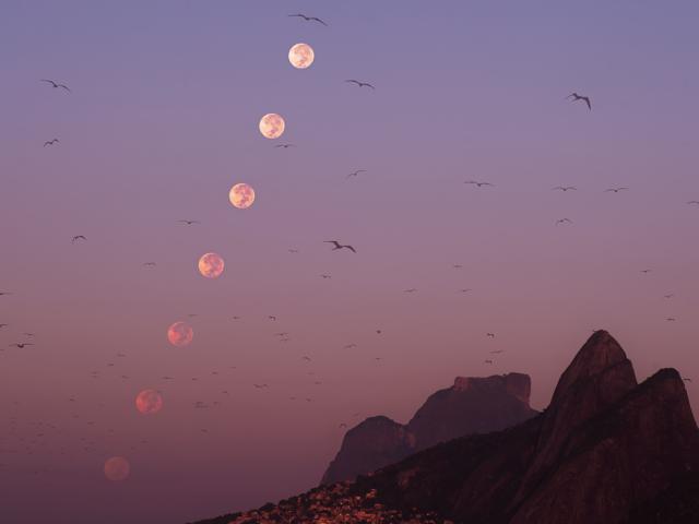 Rio Morning Moonset
