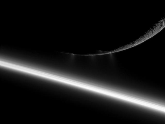 Enceladus Looms