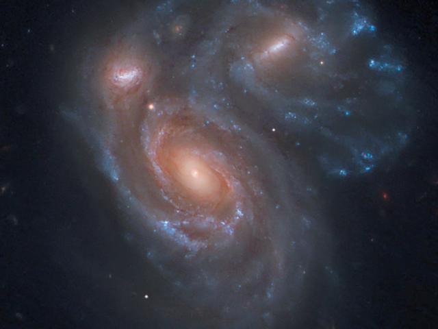 Arp 272