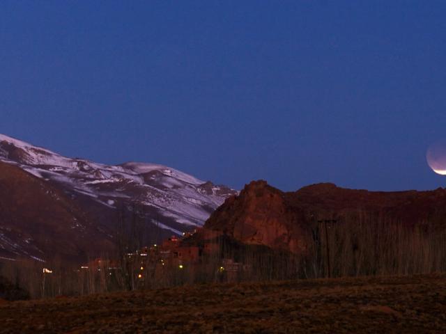 Eclipsed Moon in the Morning