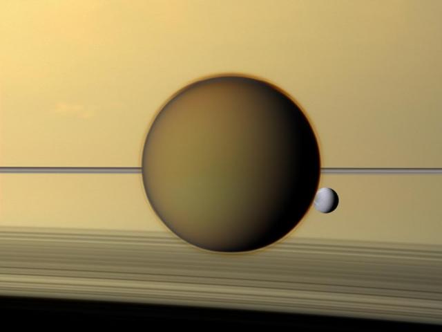 Ringside with Titan and Dione