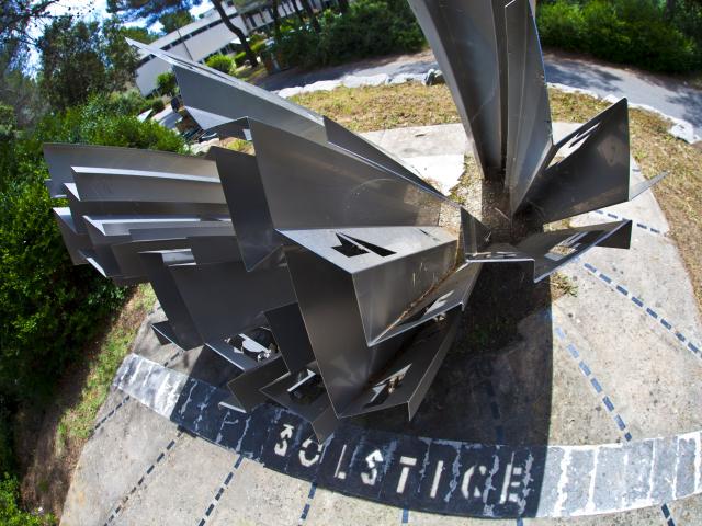 A Sundial that Shows Solstice