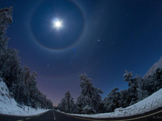 A Quadruple Lunar Halo Over Spain
