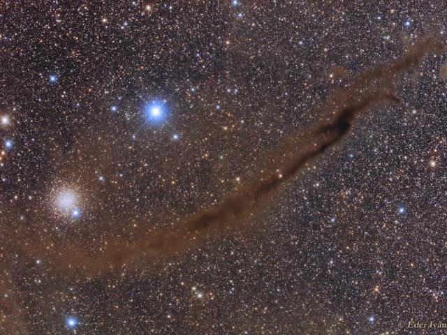 NGC 4372 and the Dark Doodad