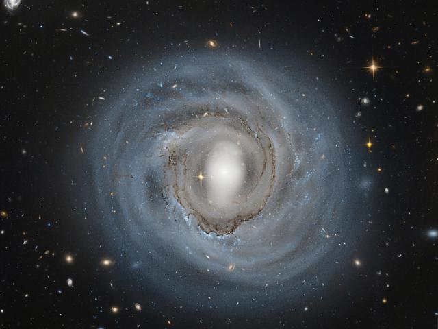 Anemic Spiral NGC 4921 from Hubble