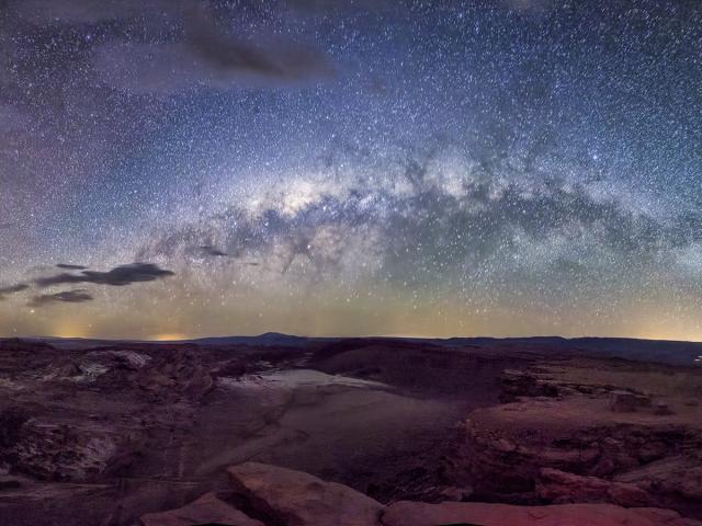 Milky Way over Moon Valley