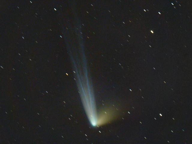 Comet Tails and Star Trails