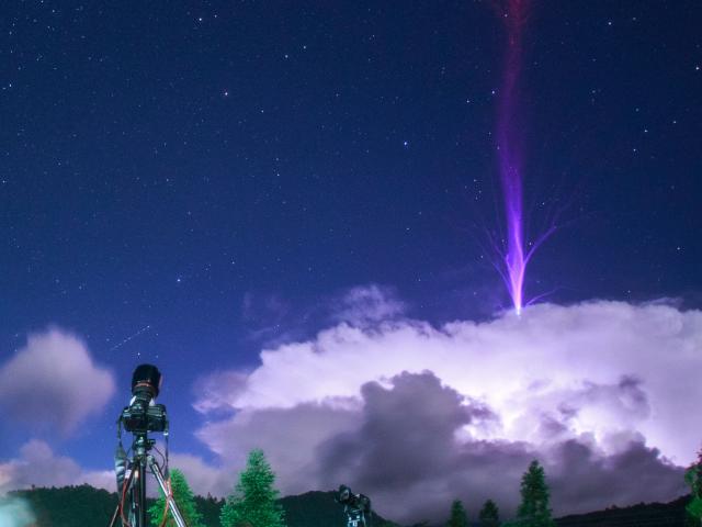 Gigantic Jet Lightning over China