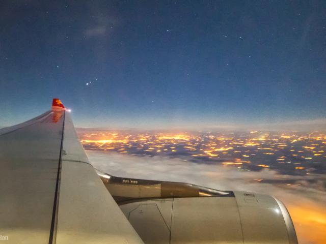 Planets on the Wing