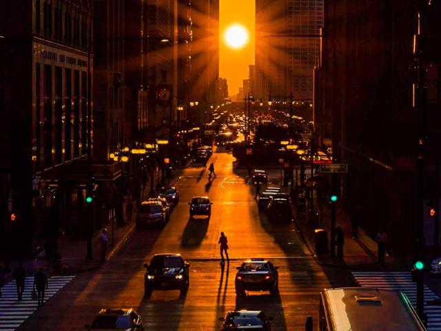 Chicagohenge: Equinox in an Aligned City