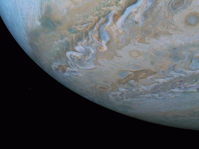 Swimming on Jupiter
