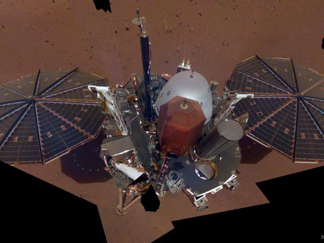 InSight Lander Takes Selfie on Mars