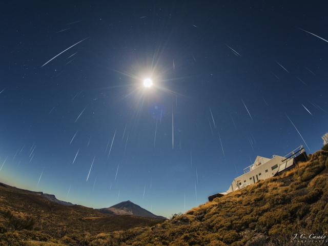 Full Moon Geminids