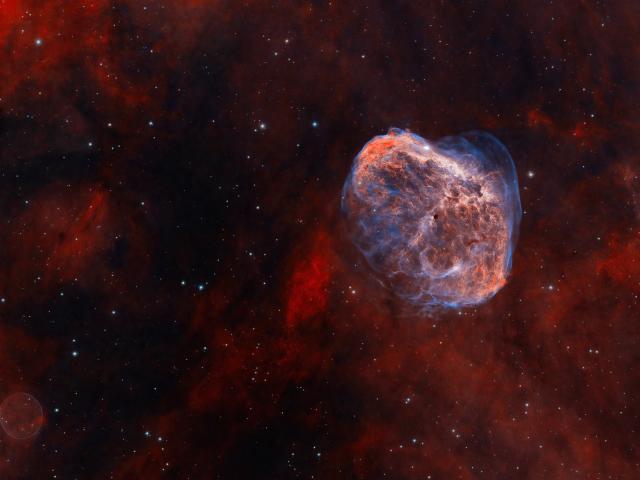 Cygnus: Bubble and Crescent