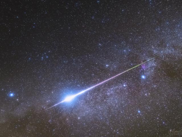 Bright Meteor, Starry Sky