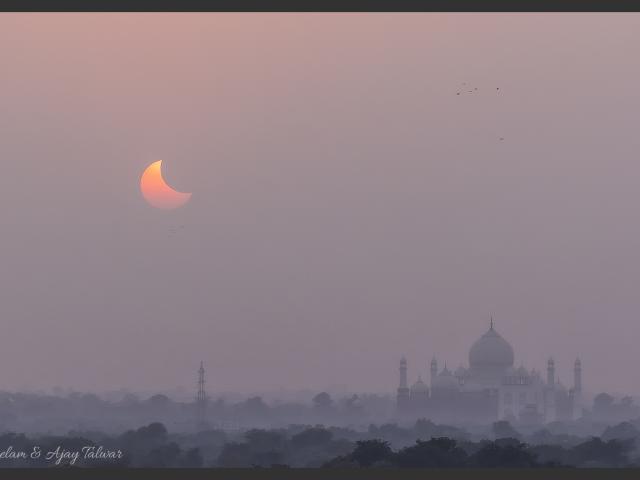 Sunset, Moonset, Taj Mahal