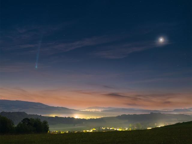 Beautiful Comet Nishimura