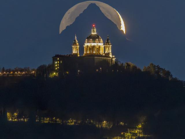 Cathedral, Mountain, Moon