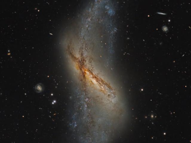NGC 660: Polar Ring Galaxy