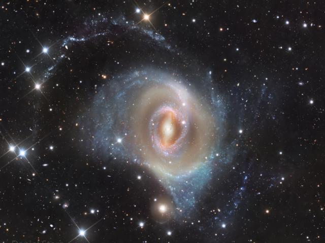 Spiral Galaxy NGC 1512: Wide Field
