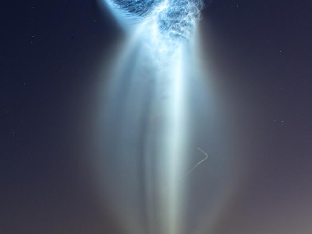 Launch Plume: SpaceX Jellyfish