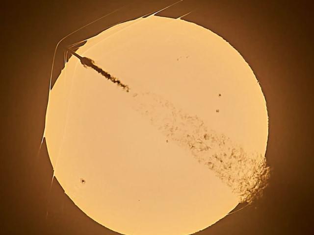 Triple Shockwave from Sun Crossing Rocket