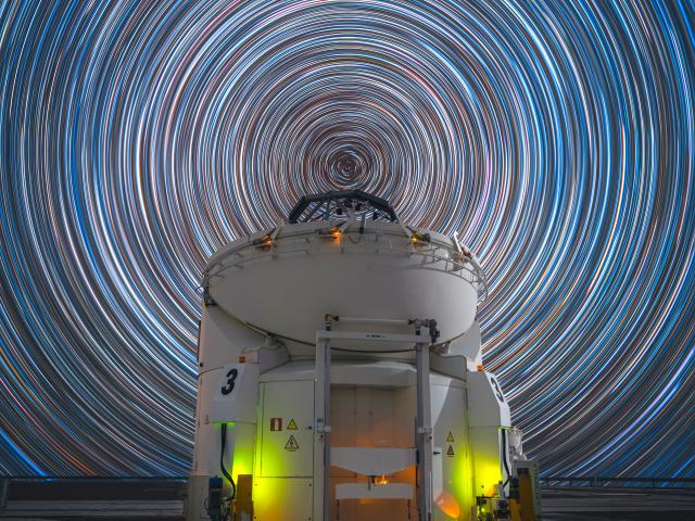 The Sky Turns Above Paranal