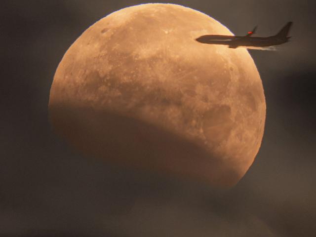 A Plane Lunar Eclipse